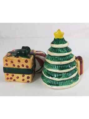 Vintage Home Trends Christmas Tree & Present With Ornament Salt & Pepper Shakers